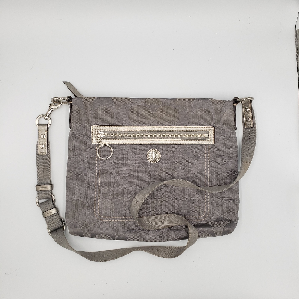 Classic Coach Crossbody Bag